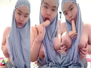 Bokep Indo ABG Montok Mukena Sepong Dildo WOT Asyik