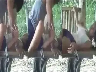 Bokep Indo Cewek SMA Ngentot di Gubuk Tua